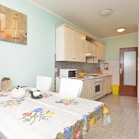 Apartment Tatiana 1597 Rovinj